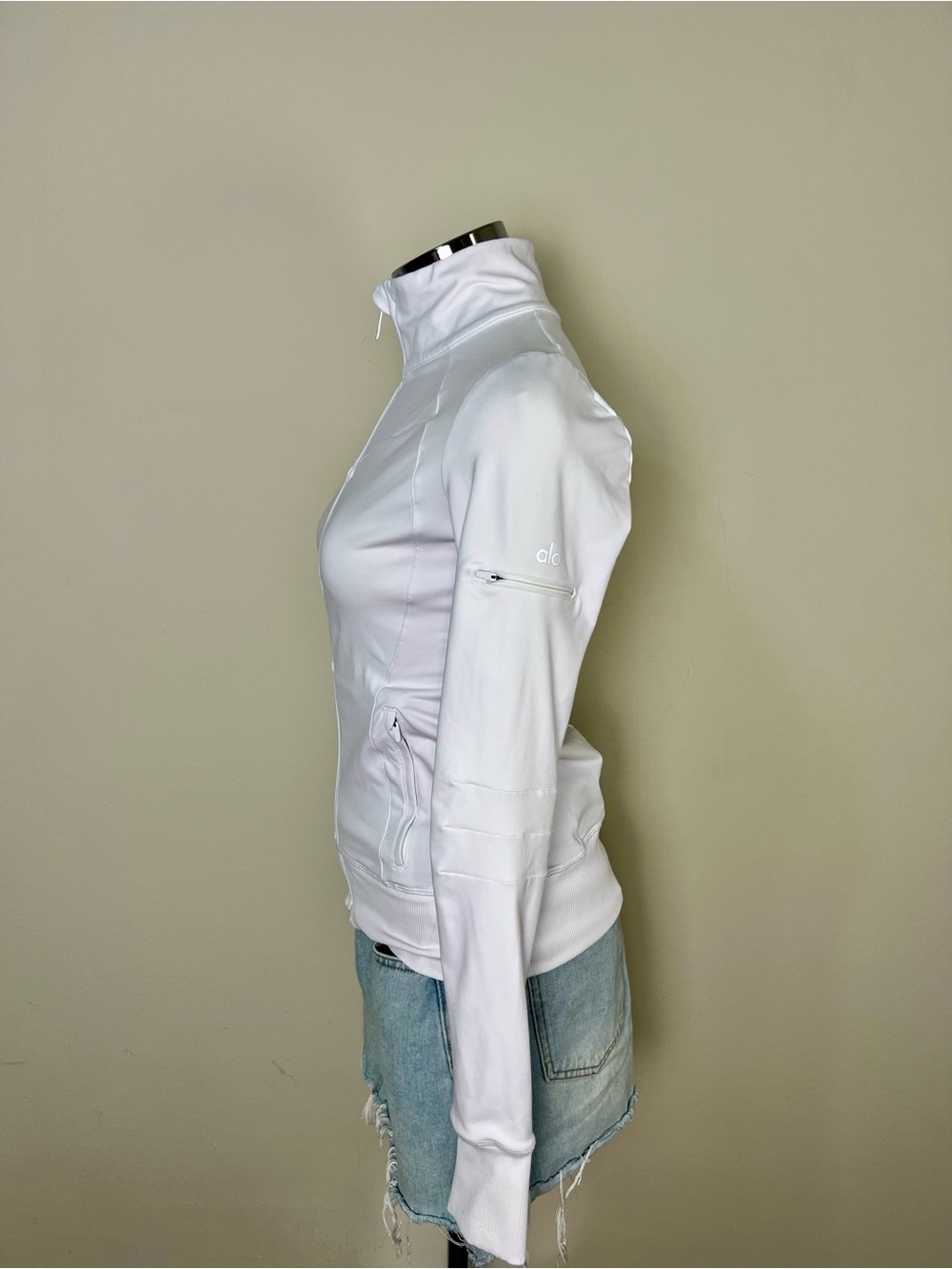 Alo Yoga White Contour Full Zip Jacket XS Thumbhole Athletic Track Jacket - Picture 7 of 12